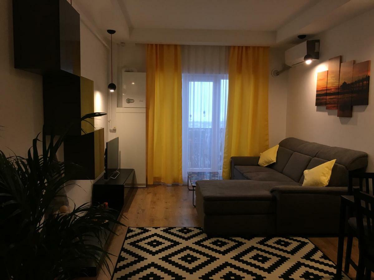 Luxury Apartment With Pool In North Bucharest Cretuleasca Extérieur photo