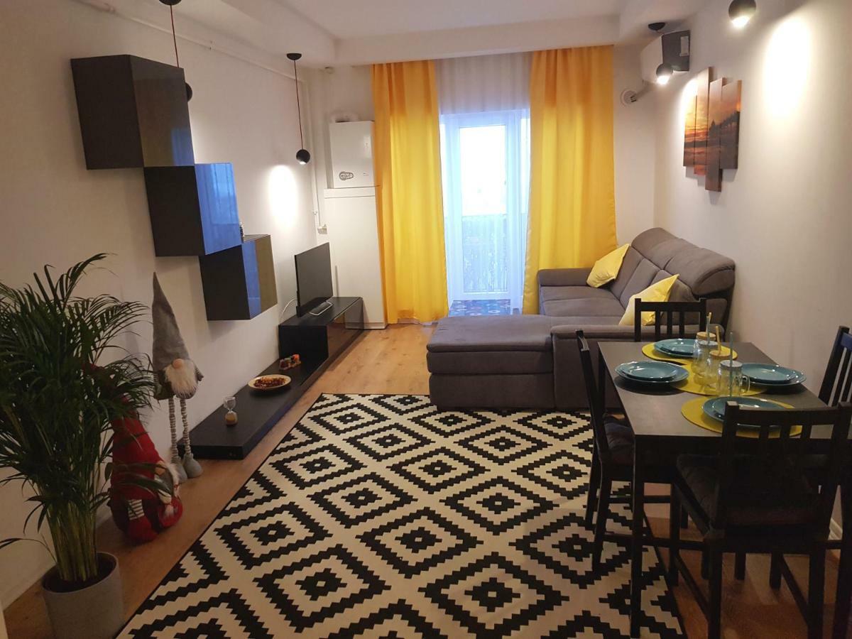 Luxury Apartment With Pool In North Bucharest Cretuleasca Extérieur photo